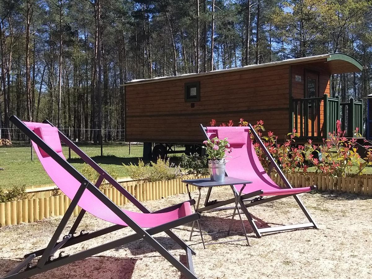 Roulottes du Chalet des Pins Rougeou Extérieur photo
